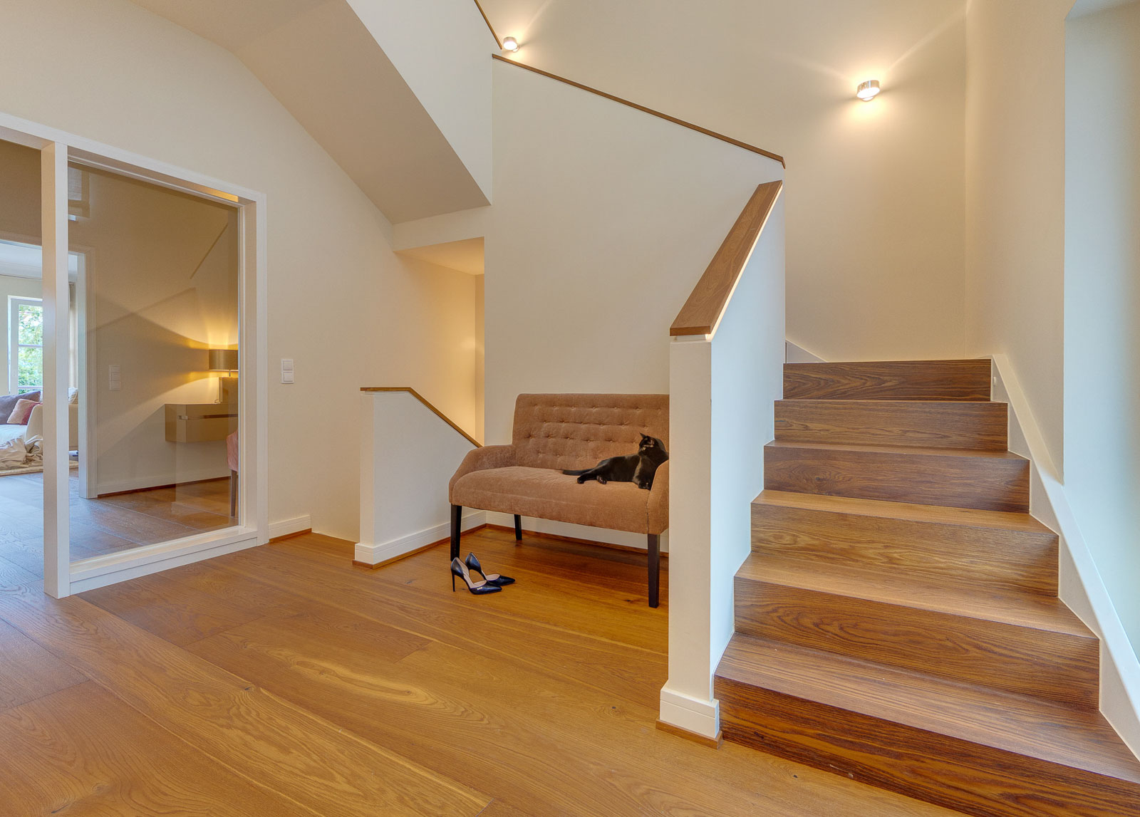 Interiorfotografie | Treppenhaus mit Katze